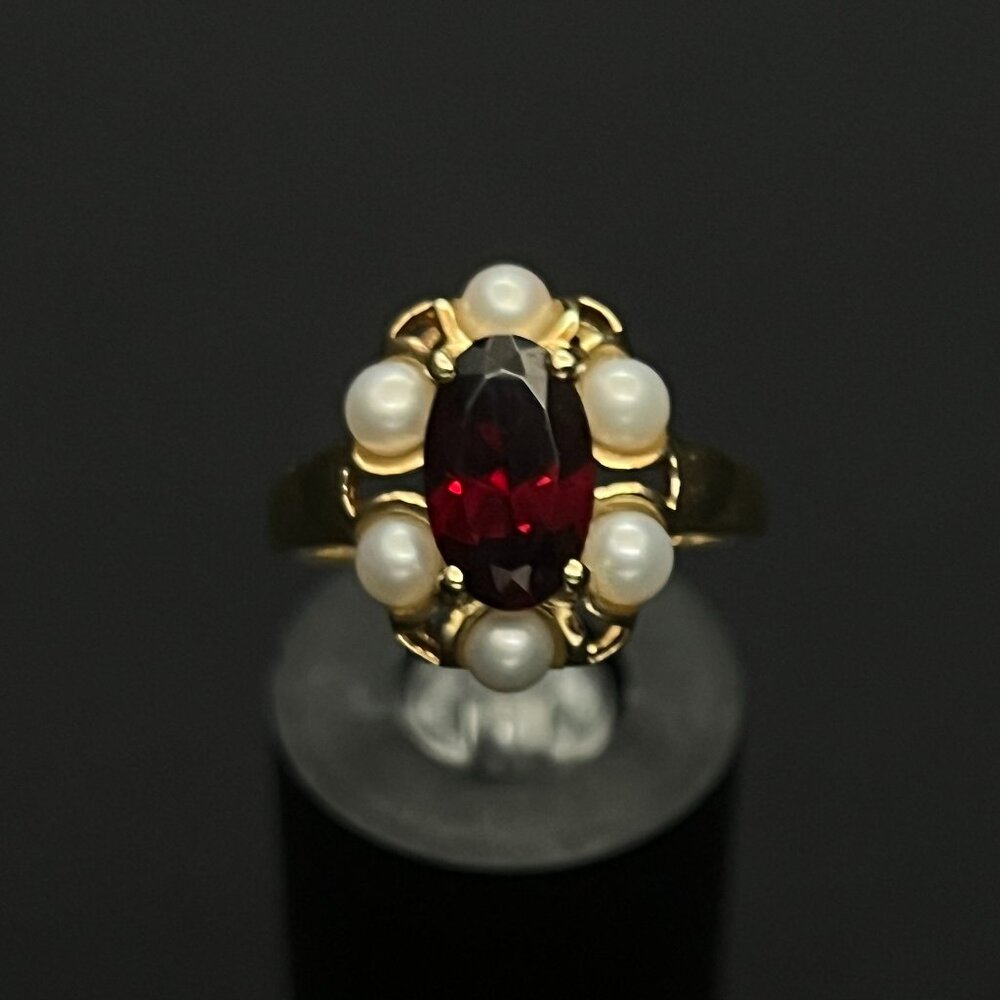 Oval Garnet Ring